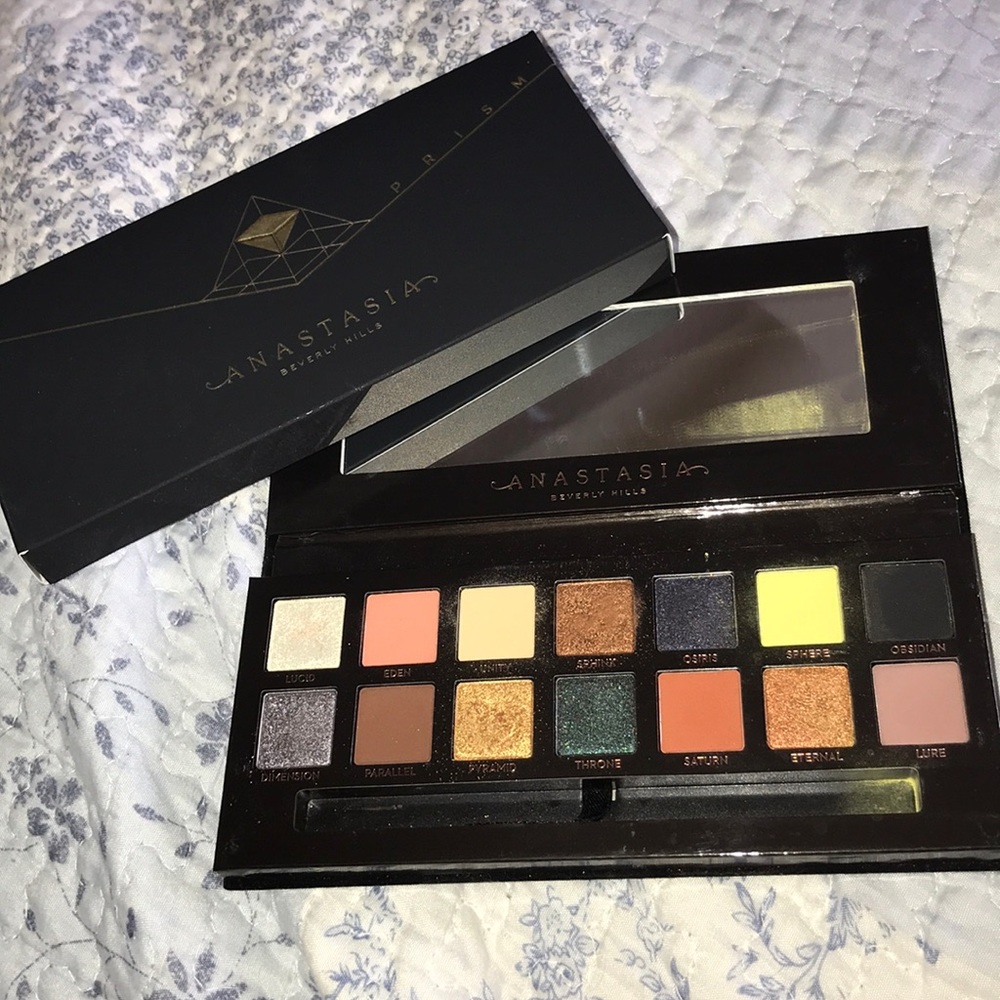 USED ABH PRISM PALETTE